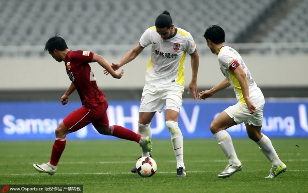  电竞新星闪耀赛场，青春风暴席卷联赛