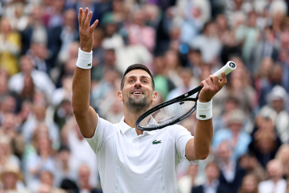  温网决赛巅峰对决，阿尔卡拉斯险胜夺冠