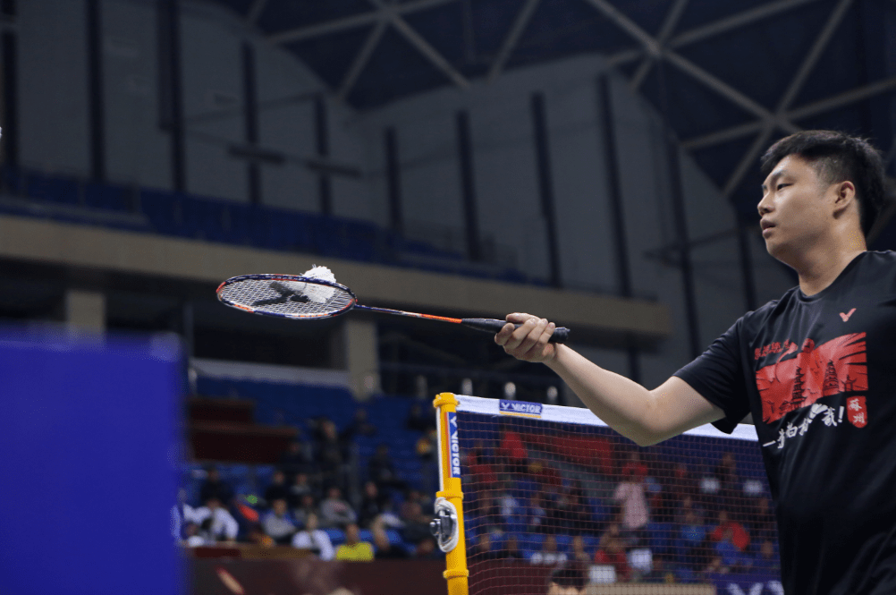  张帅双打搭档换新面孔，默契配合闯入法网八强  